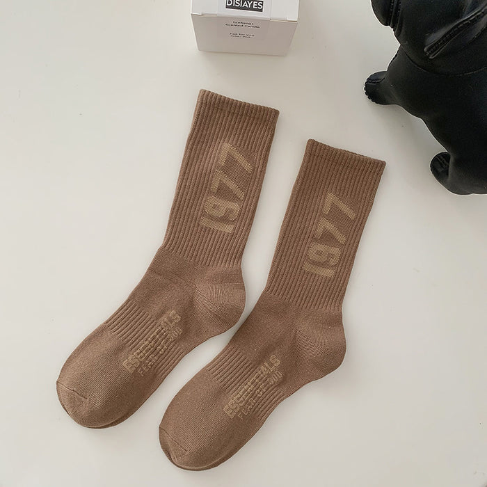 Wholesale Sports socks, mid tube socks, trendy long tube socks, versatile cotton socks, sweat absorbing and breathable letters