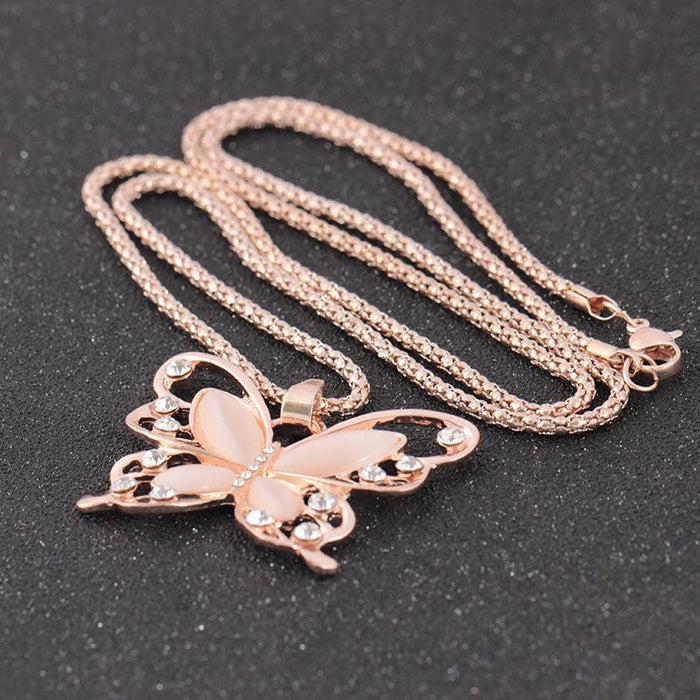 Wholesale Long Opal Hollow Butterfly Elegant Diamond Lovely Sweater Chain Clothing All-match Long Jewelry Necklace