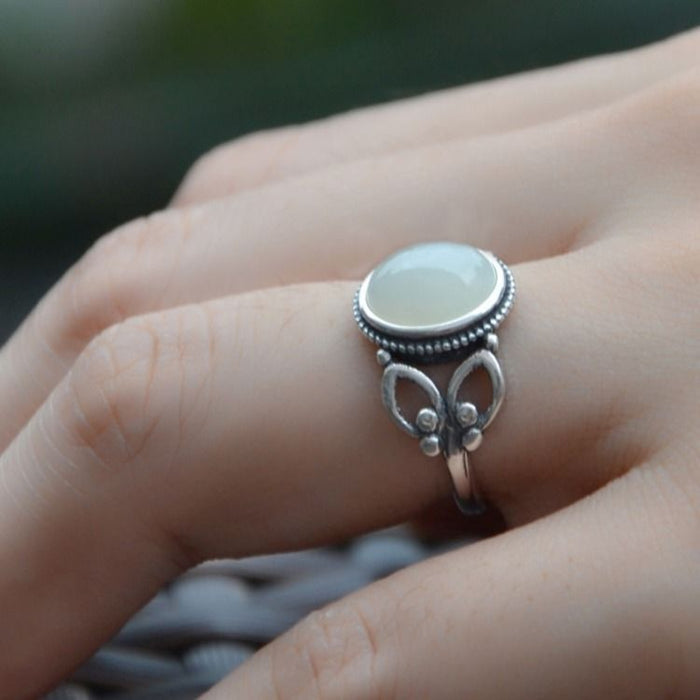Wholesale Classic ring with a round openwork design suitable for women