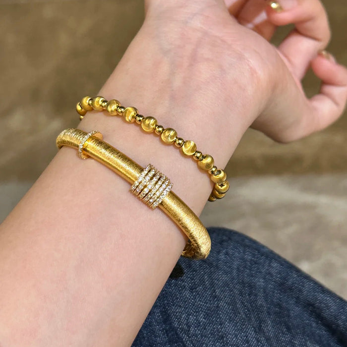 Wholesale Weaving pattern carved gold bracelet, brushed craftsmanship, high-end feeling, light luxury bracelet