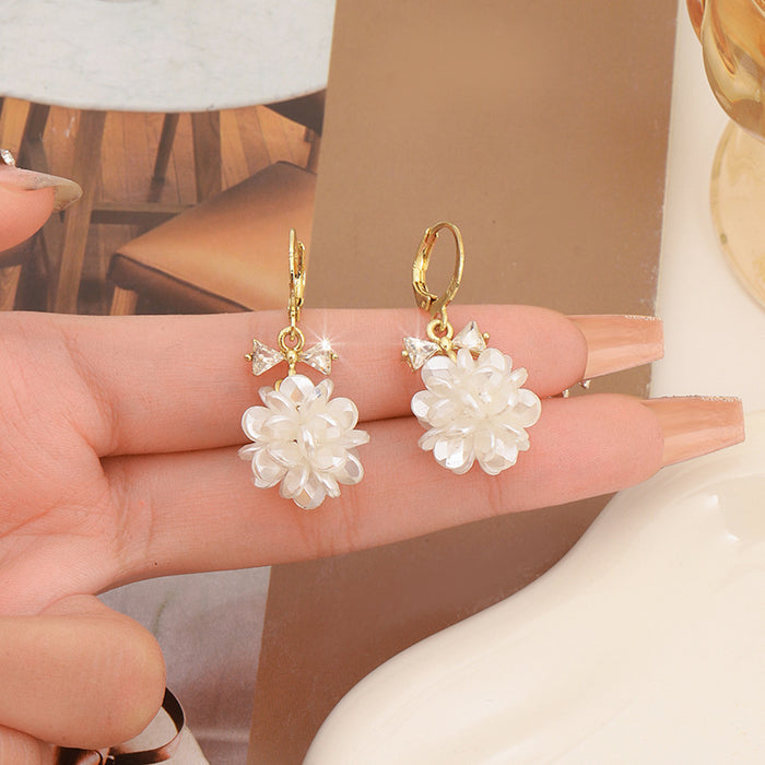 Wholesale s925 silver needle  Fairy earrings women's elegant flower Pearl petal ball earrings