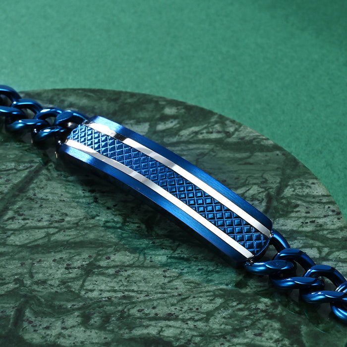 Wholesale Stainless steel grid brushed bracelet with a light luxury and high-end feel, fashionable design, simple and concealed buckle