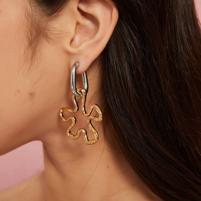 Wholesale Fashionable and personalized stainless steel gold and silver dual color earrings with high-end temperament, irregular earrings, color preservation wholesale