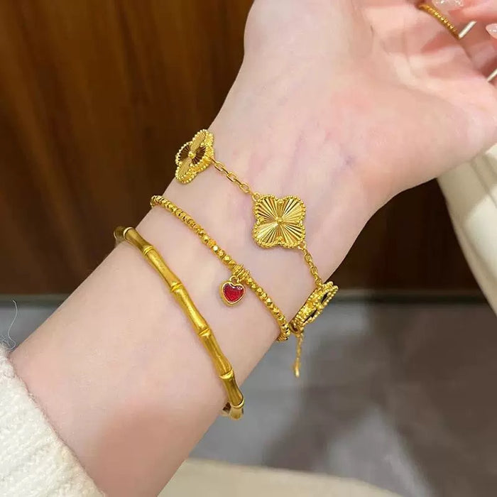 Wholesale Premium Gold Clover Bracelet, New Handpiece, Exquisite and Versatile