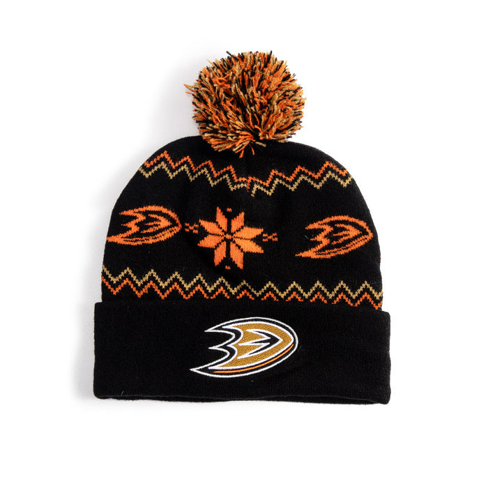 Wholesale 100pcs mix Knitted Jacquard Hat with Customizable Multi-Color Pattern Elastic Encrypted Jacquard Fur Ball Knitted Hat