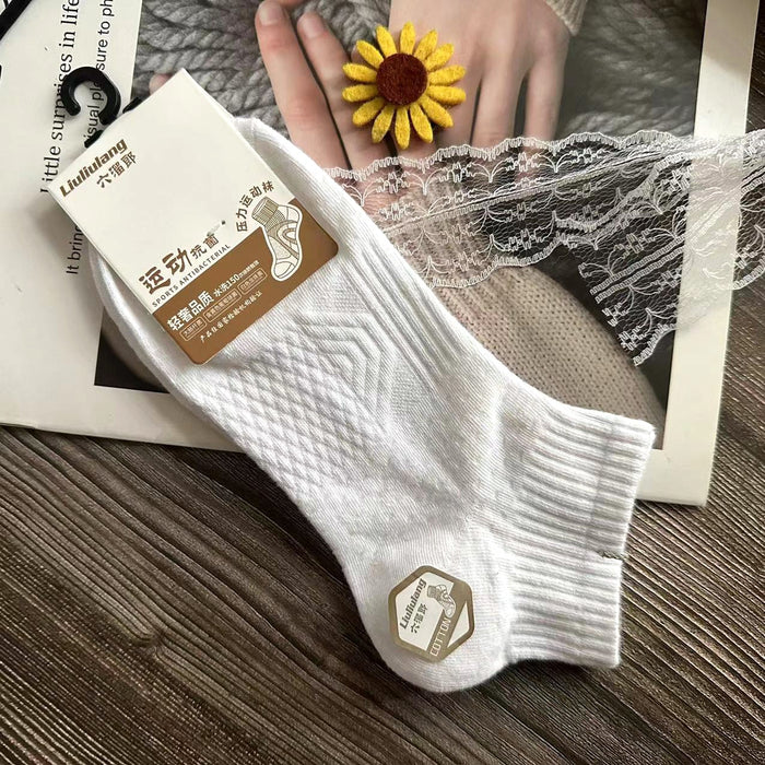 Wholesale High end thin breathable sports socks, combed cotton sweat absorbing short tube white socks