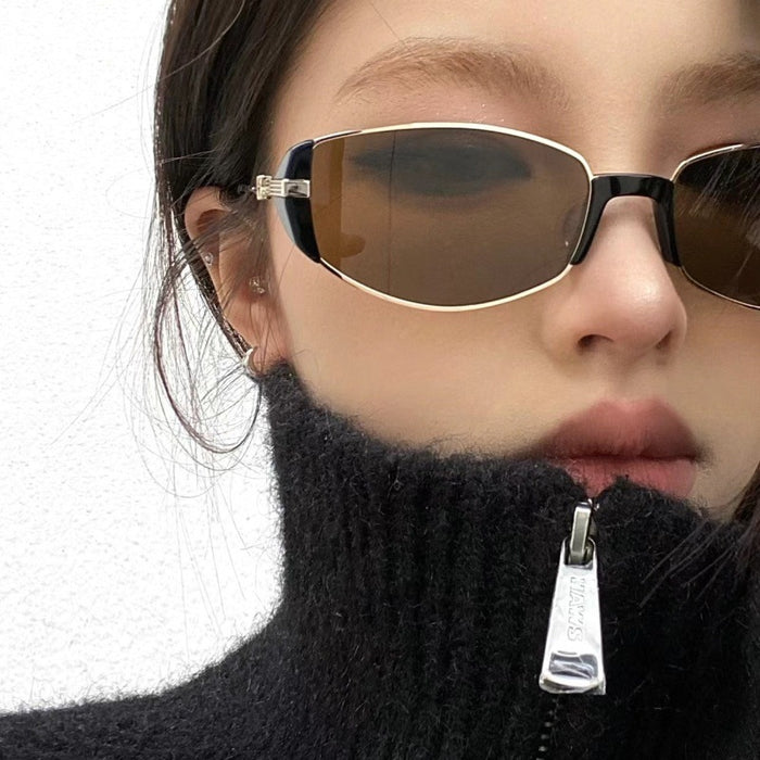 Wholesale New, modern, retro, high-end, tea colored narrow frame small brown mirror, cat eye sunglasses, sunglasses