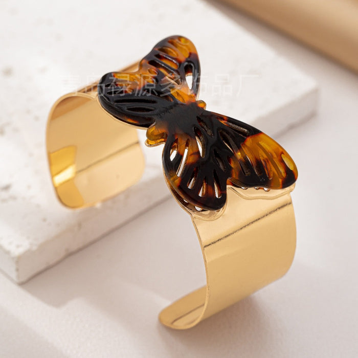 Wholesale Fashionable design metal adjustable hollow butterfly opening bracelet