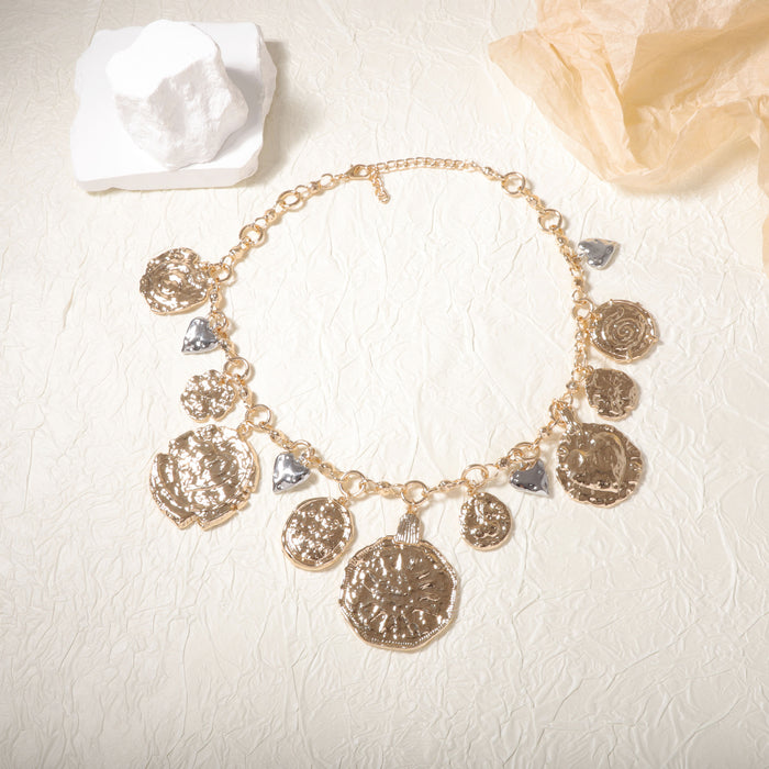 Wholesale Carved Love Badge Alloy Pendant Chain Necklace Fashion Simple Style