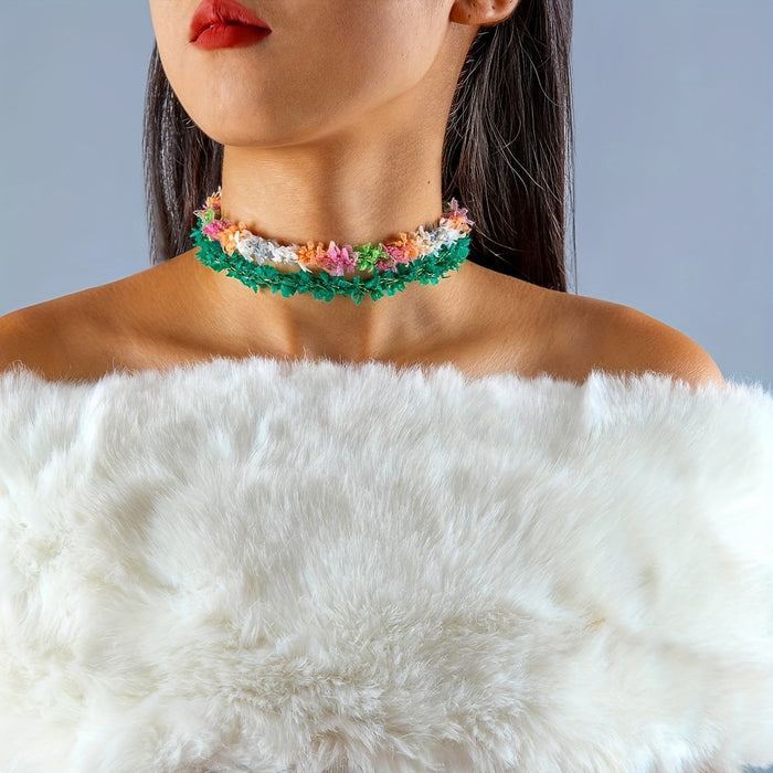 Wholesale Cloth Lace Pom-Pom Santa Pendant Necklace Fashion Jewelry Accessory MOQ≥2