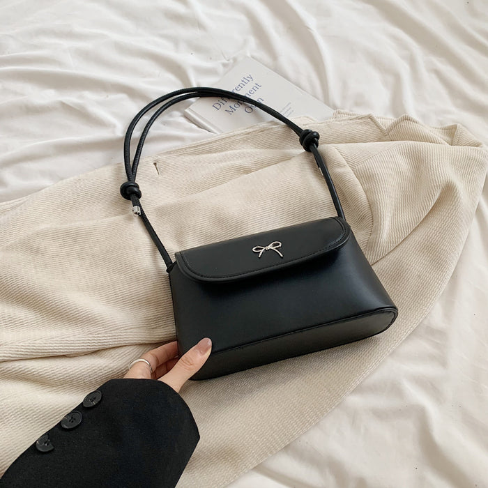 Wholesale New personalized crossbody bag, fashionable and simple single shoulder underarm small square bag