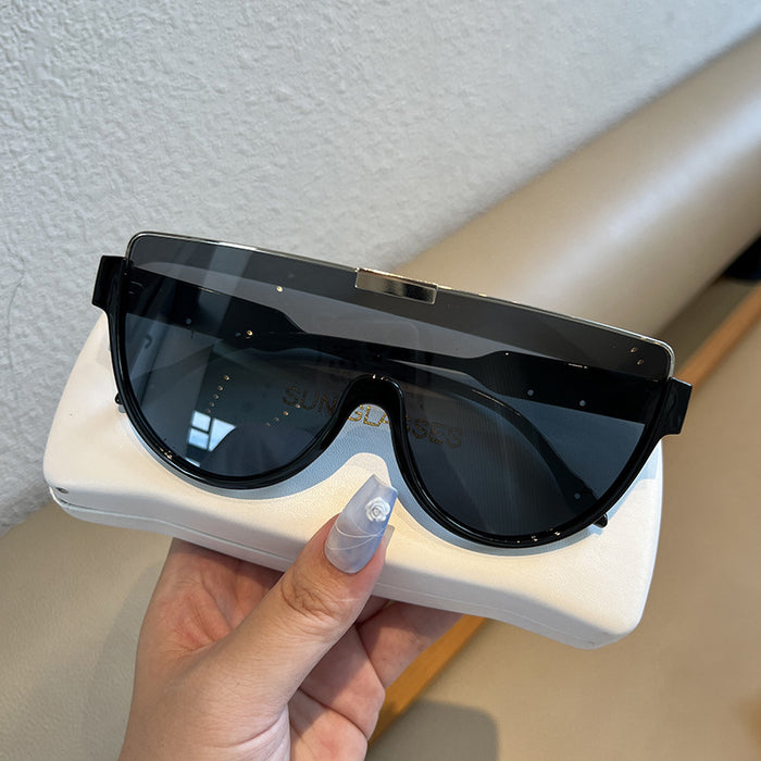 Wholesale Fashionable large frame integrated lens sunglasses, sunglasses trend