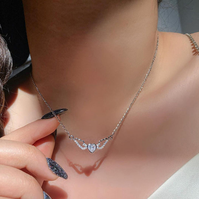 Wholesale New Fashion Jewelry with Diamond Wings Pendant, Versatile Love Necklace, Alloy Sweater Chain