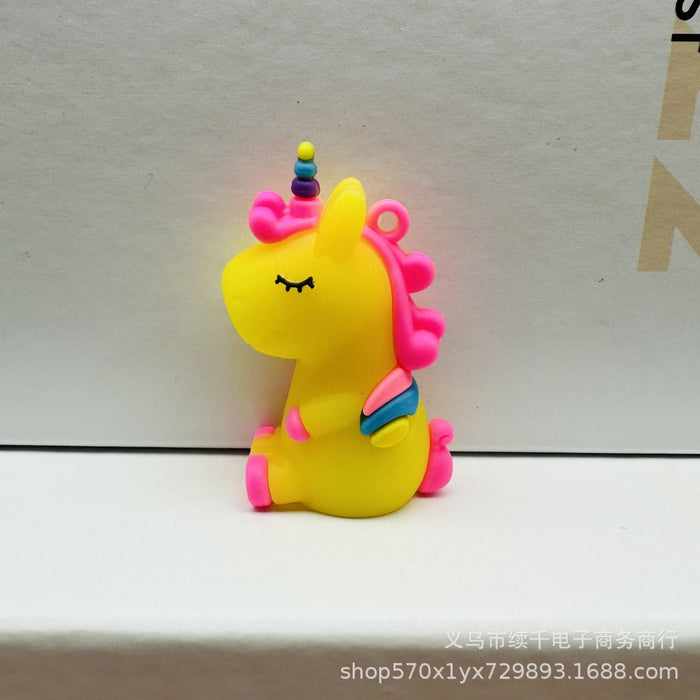 Wholesale Cartoon keychain, car keychain, room decoration, cute pendant