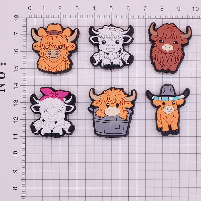 Wholesale Cute Cartoon Highland Cow Hole Beads DIY Ballpoint Pen Handmade Beaded Mobile Phone Chain Focus Bead Accessories