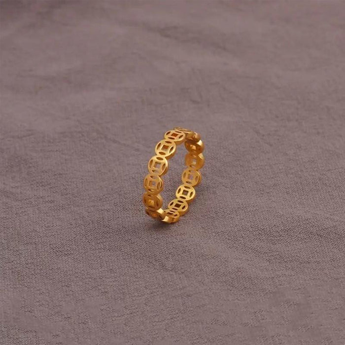 Wholesale Copper coins, rings, titanium steel rings, and colored rings that do not fade. Hand jewelry for men and women