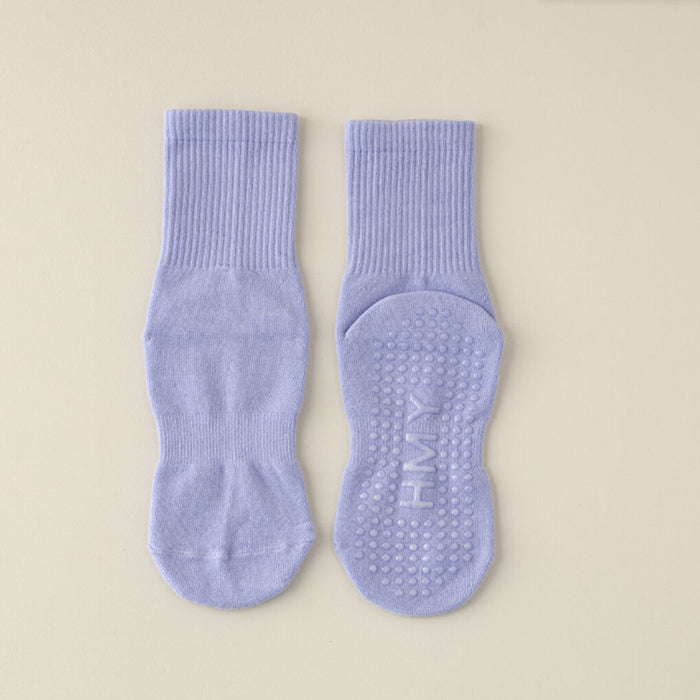 Wholesale Socks silicone anti slip indoor sports floor socks dancing socks