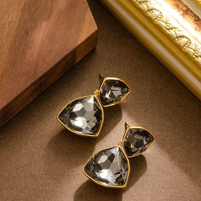 Wholesale Fashionable geometric triangle zircon earrings with high-end feel, light luxury silver needle earrings