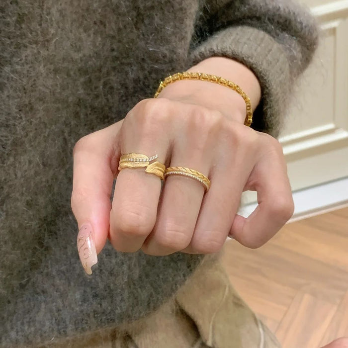 Wholesale Exquisite frosted ring with adjustable opening for niche, high-end, light luxury, versatile