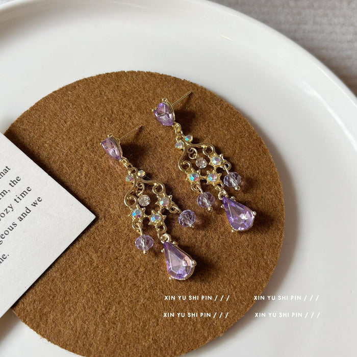 Wholesale Super immortal light luxury heart-shaped romantic tassel earrings with niche design, fashionable, simple, exquisite and versatile earrings