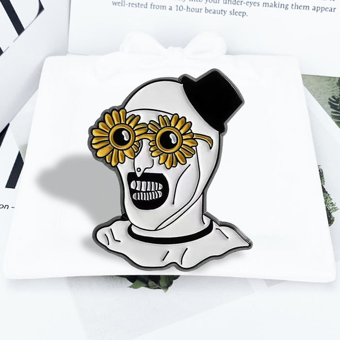 Wholesale Baked Enamel Clown Brooch Horror Movie Metal Pin Fashion Accessory MOQ≥2