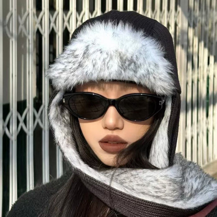 Wholesale Advanced internet celebrity sunglasses with cat's eyes, black sunshade and UV protection, small face sunglasses for men