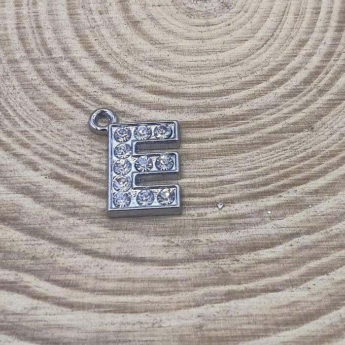 Wholesale Diamond letter pendant personality clavicle chain clothing luggage alloy jewelry accessories