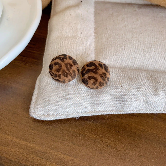 Wholesale Earrings French Retro Earrings High-end Temperament Earrings