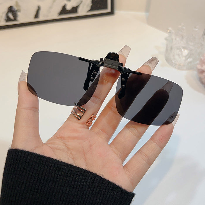 Wholesale Polarized clip can flip up nearsighted sunglasses clip fishing travel driver driving trendy polarized sun clip