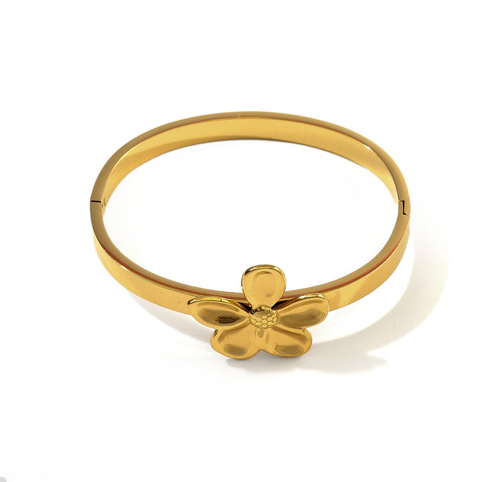 Wholesale Fashionable stainless steel flower bracelet, personalized and creative titanium steel petal bracelet