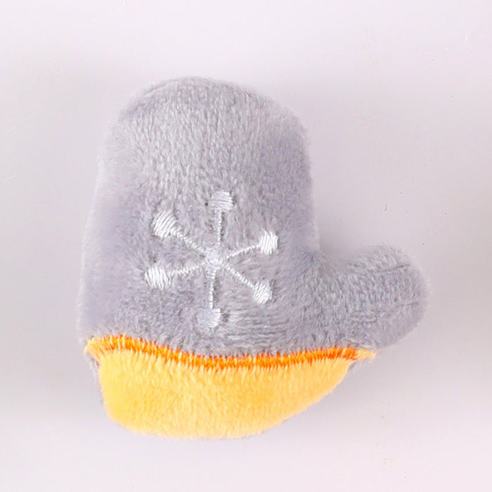 Wholesale Christmas Brooch Cute Plush Christmas Accessories Cartoon Pin Decorations Clothing Accessories