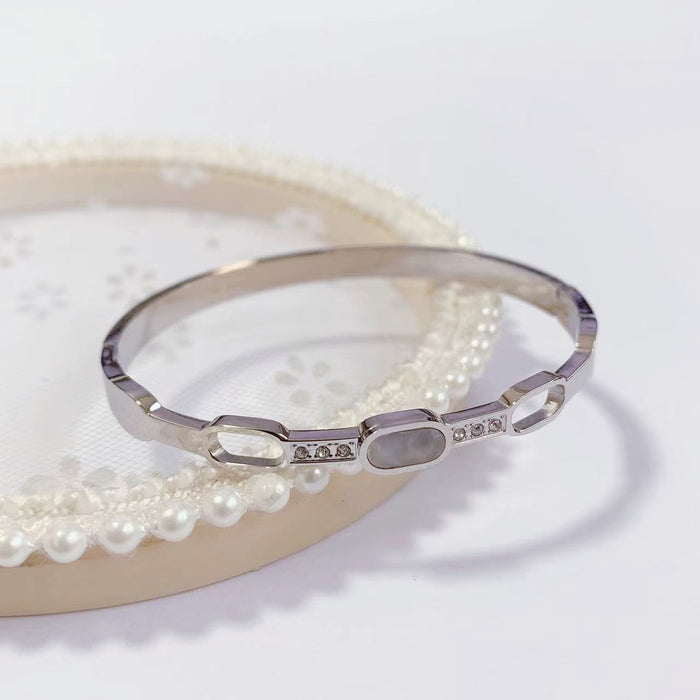 Wholesale Titanium steel color-preserving bracelet with diamond setting