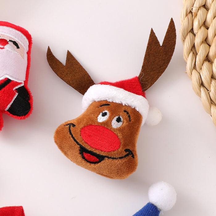 Wholesale Christmas Brooch Cute Plush Christmas Accessories Cartoon Pin Decorations Clothing Accessories