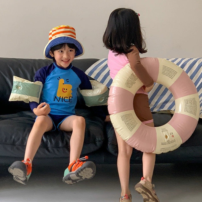 Wholesale Children's swimwear, sunscreen quick drying long sleeved swimsuit, split body western-style swimming suit