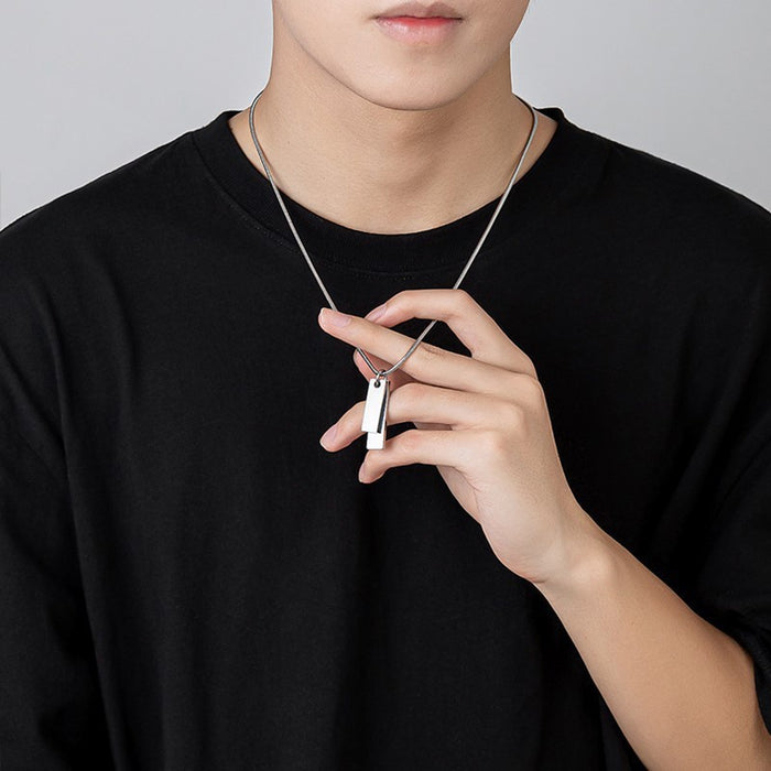 Wholesale Necklace for men with a niche design, wrapped and layered versatile collarbone chain pendant