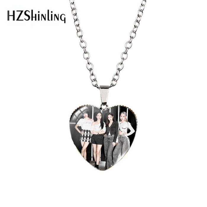 Wholesale Heart-shaped necklace,  peach heart time gem star pendant,  clavicle chain