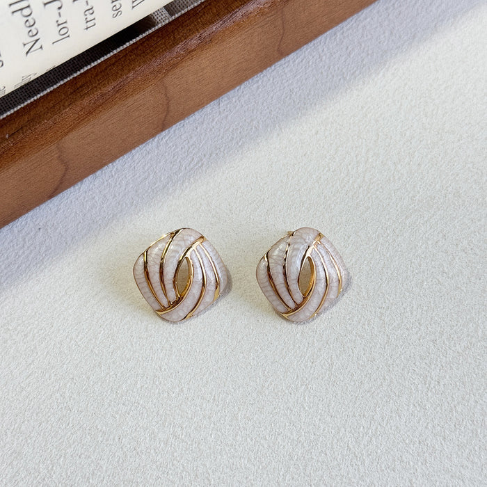 Wholesale New retro versatile temperament drop glazed enamel earrings with a unique and niche personality, light luxury earrings