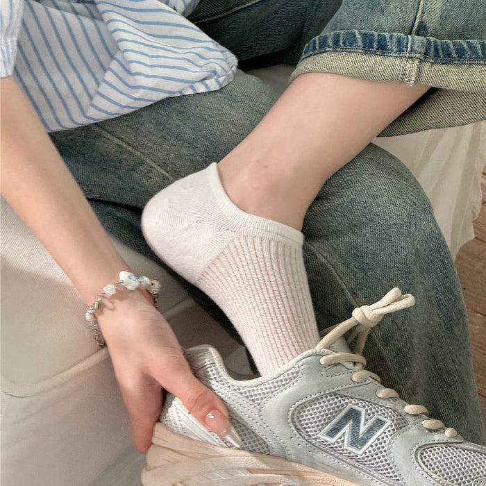 Wholesale Solid color boneless boat socks, combed cotton, sweat absorbing, breathable, invisible socks, no drop heel socks