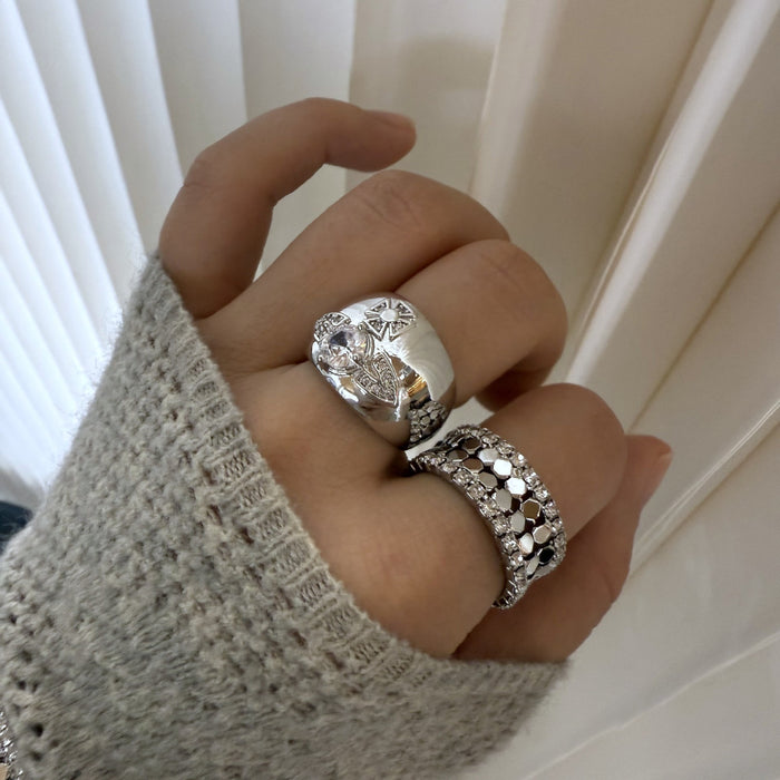 Wholesale  Diamond-encrusted All-match  Saturn Open Index Finger Ring for Women