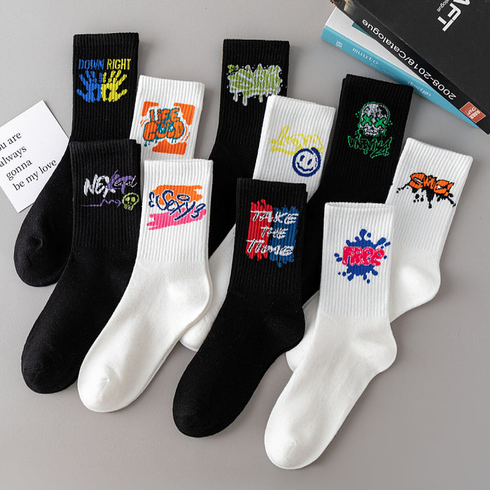 Wholesale 5pcs White socks men' s mid-calf socks autumn and winter basketball socks couple stockings black and white sports socks