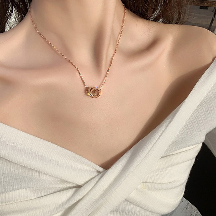 Wholesale Small niche design, dual ring full body titanium steel necklace, versatile and colorfast, simple collarbone chain accessory