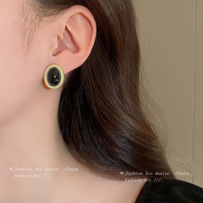 Wholesale Middle Ancient Oval Fashion Geometric Necklace Retro Court Style Clavicle Chain Niche