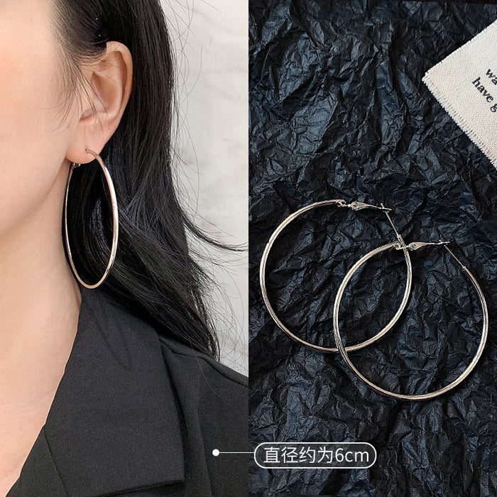 Wholesale Pure silver earrings with large circles, plain circles, and high-end feel. Round circle earrings