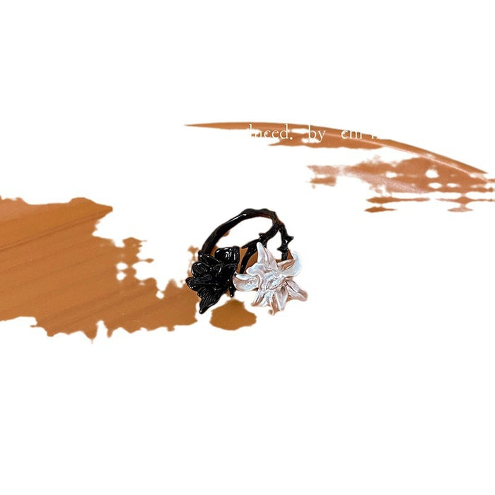 Wholesale The ring is a niche, luxurious, high-end, personalized and unique ring