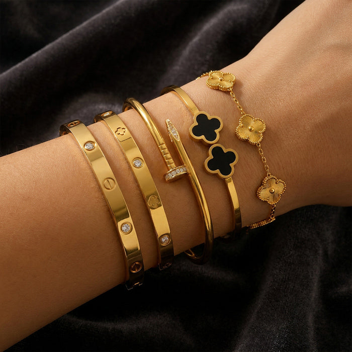 Wholesale Fashion Accessory Titanium Steel Stackable Bracelet Set With Four Leaf Flower Design Non Fading Boutique Resale
