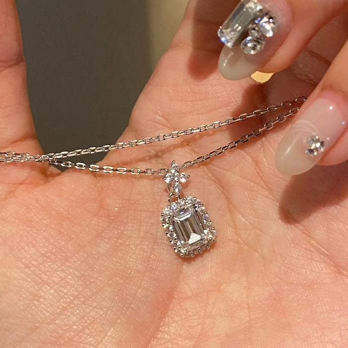 Wholesale Butterfly gemstone necklace with diamond inlay pendant, light luxury titanium steel, colorfast collarbone chain