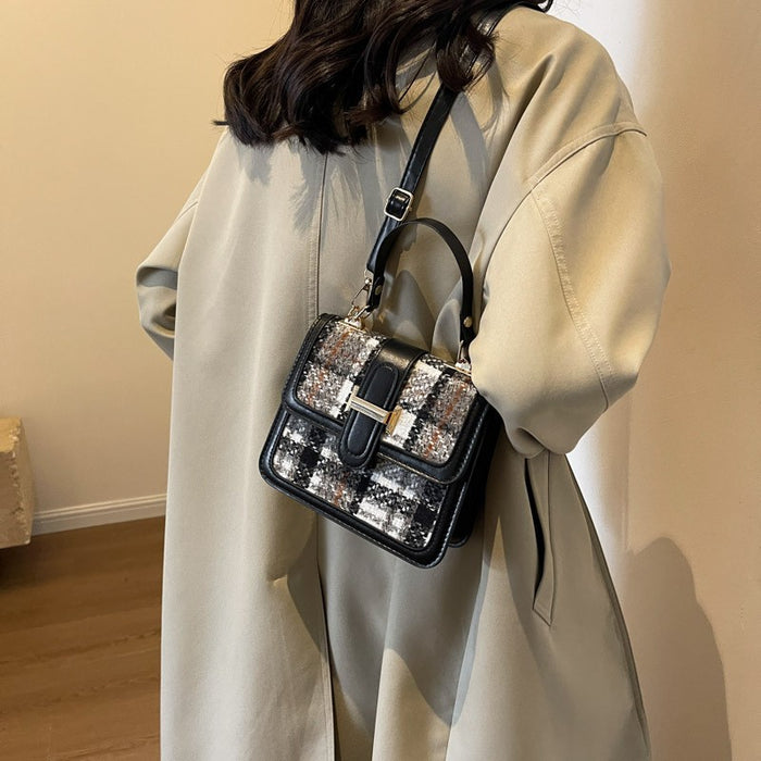 Wholesale Checkered bag retro hand-held small square bag versatile shoulder bag crossbody bag