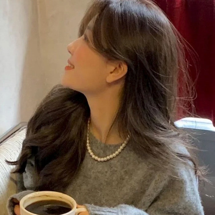 Wholesale Pearl necklace, women's light luxury, autumn and winter high-end feeling, collarbone chain, sweater accessories, necklace