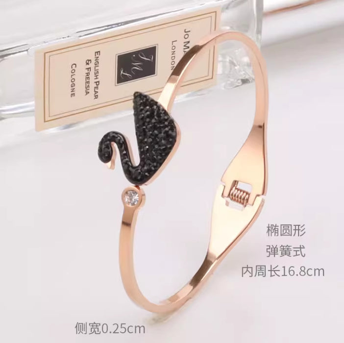 Wholesale Titanium steel bracelet with simple diamond inlay, stainless steel spring bracelet, and high-end decoration