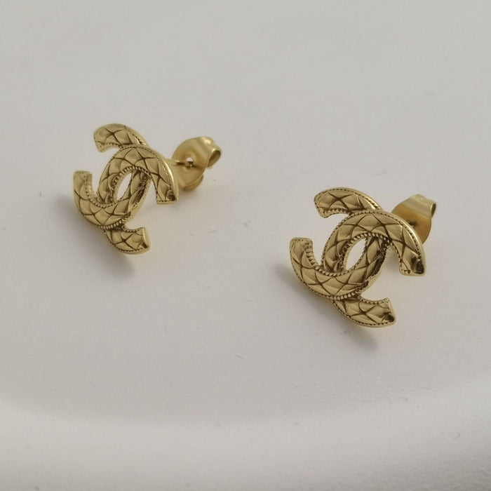 Wholesale Small and Elegant Stud Earrings